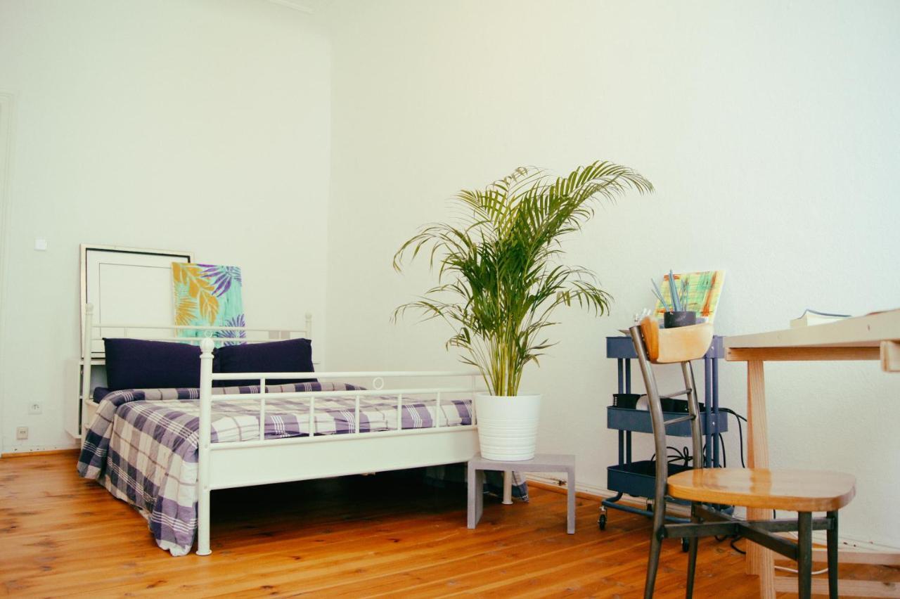 Minimal In A Family Guest house